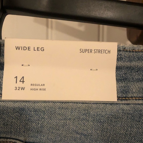 American Eagle Outfitters Light Blue Distressed Wide Leg Jeans - Picture 5 of 7